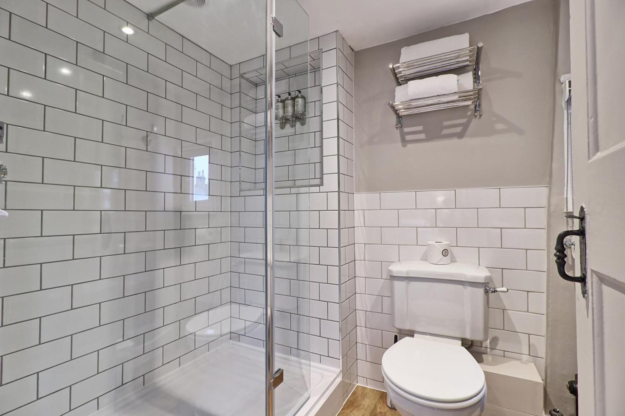 Ranfield'S Brasserie Hotel Rooms 코게샬 외부 사진