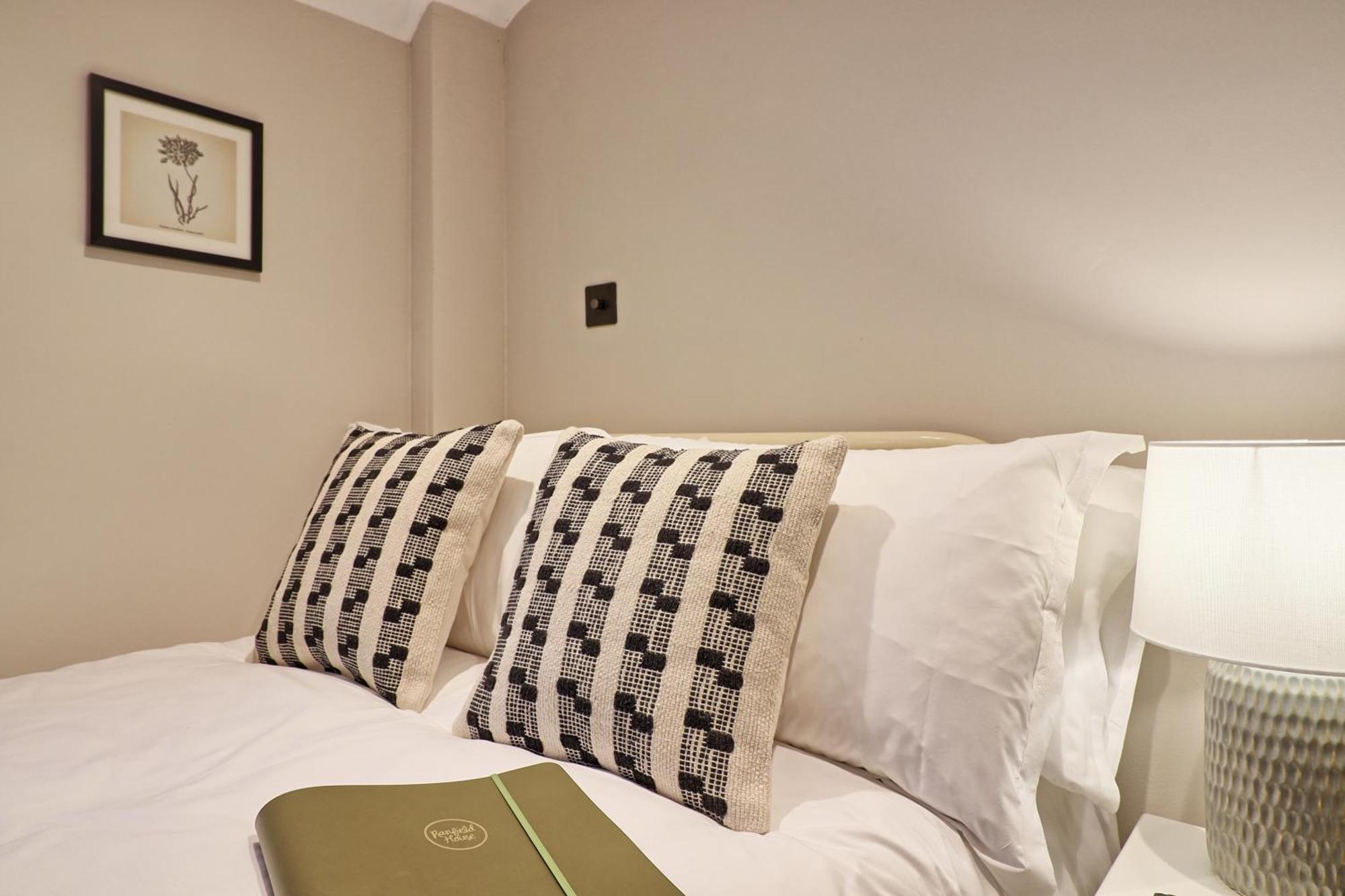 Ranfield'S Brasserie Hotel Rooms 코게샬 외부 사진
